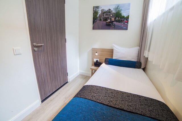 ホテル ライブラリー アムステルダム