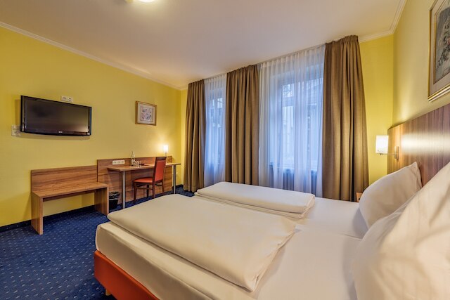 ウィンザー ホテル (东山温莎大酒店)