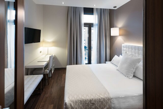 カタロニア ランブラス ホテル