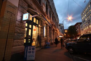 ノマッズ キャピタル バックパッカーズ ウェリントン