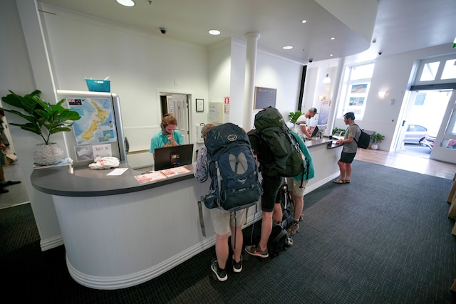 ノマッズ キャピタル バックパッカーズ ウェリントン