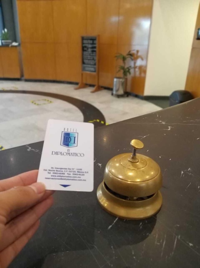 エル ディプロマティコ ホテル