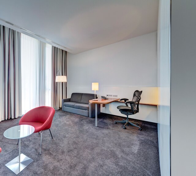 ヒルトン ガーデン イン シュトゥットガルト ネッカー パーク