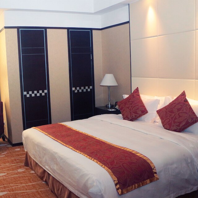 ハワードジョンソン パール プラザ武漢 (武漢江城明珠豪生大酒店)