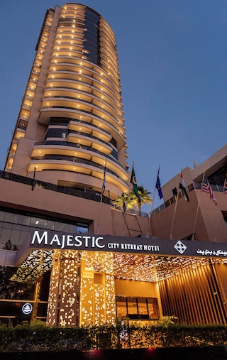マジェスティック シティ リトリート ホテル
