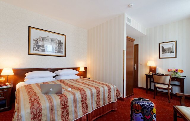 ホテル ウォルネ ミアスト