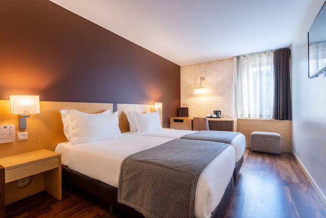 HF フェニックス アーバン