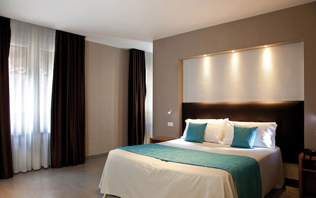 ナポリターモ ホテル メディナ