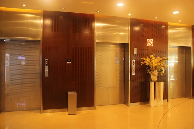 ホリデイ・イン エクスプレス上海普陀 by IHG (上海緑地普陀快捷仮日酒店)