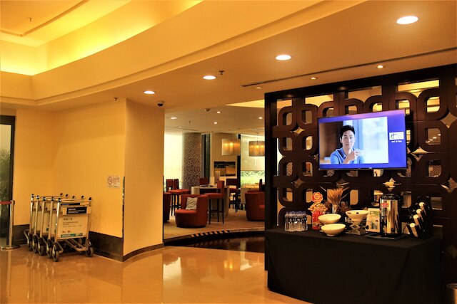 ホリデイ・イン エクスプレス上海普陀 by IHG (上海緑地普陀快捷仮日酒店)