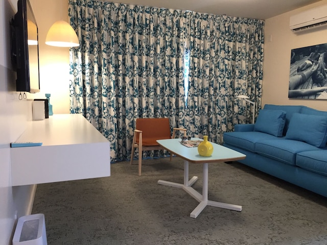 ビバリー ローレル ホテル at ウェスト ハリウッド