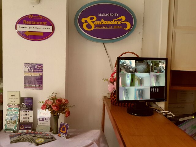 サワディー スクンビット イン