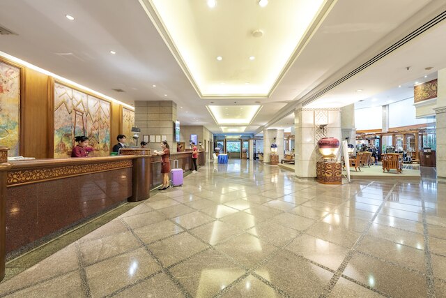 ラマダ、ウィンダム バンコク チャオパヤ パーク