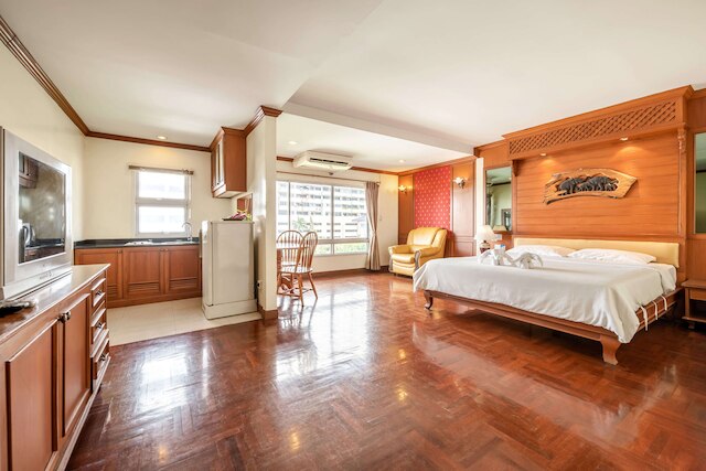 ロイヤル・アイボリー・スクンビットナナ