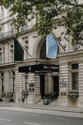 クラブ クォーターズ ホテル トラファルガー スクエア