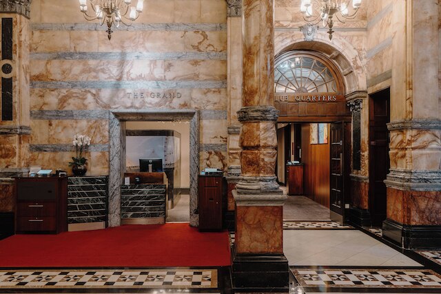 クラブ クォーターズ ホテル トラファルガー スクエア