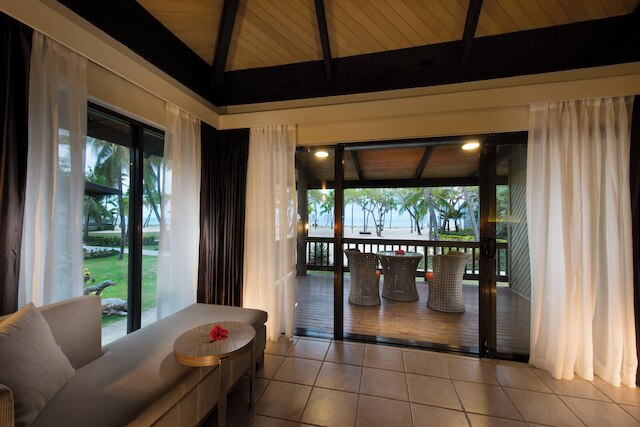 ダブルツリー リゾート バイ ヒルトン ホテル フィジー - ソナイサリ アイランド