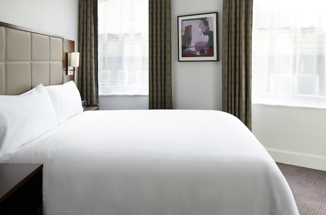 ザ グランド アット トラファルガー スクエア