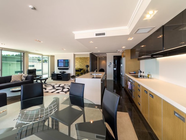 セイクリッド ウォーターズ