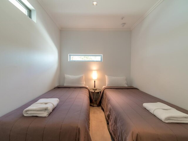 セイクリッド ウォーターズ