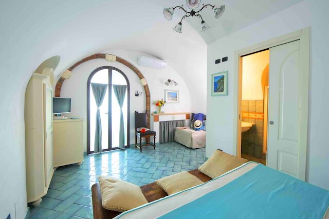 ホテル ラ ニンファ