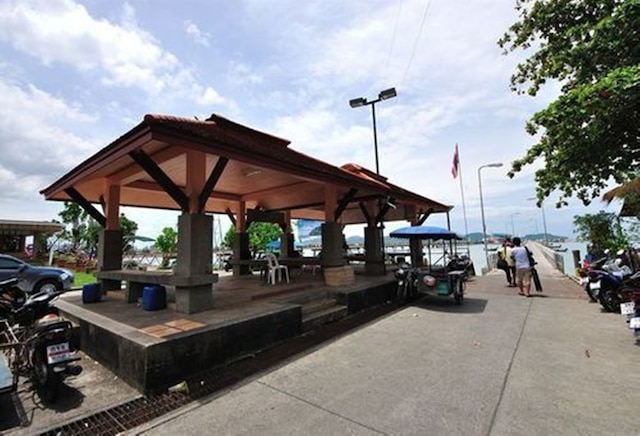 バーン マイ ビーチフロント プーケット ローン アイランド