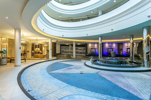 マントラ タワーズ オブ シェブロン