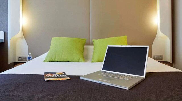 オリジナルズシティ, ホテルラヴェリエール – イヴリーヌ