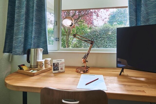 オリジナルズシティ, ホテルラヴェリエール – イヴリーヌ