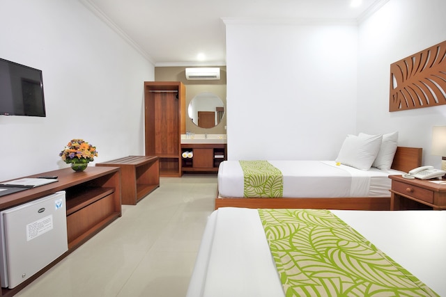 デウィ スリ ホテル