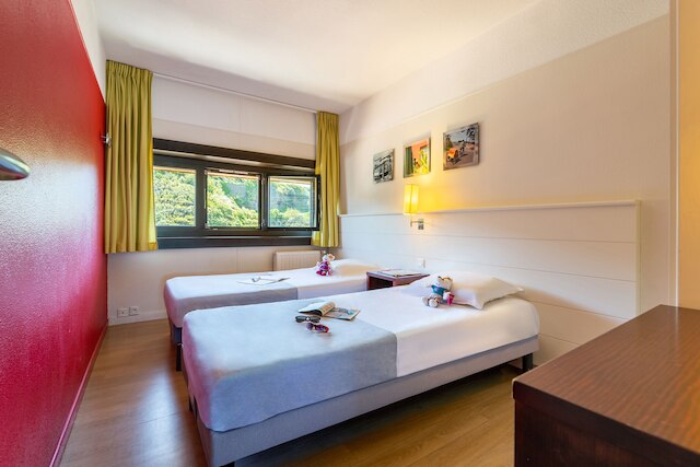 ベランブラ クラブス アングレッ - ラ シャンブル ダムール