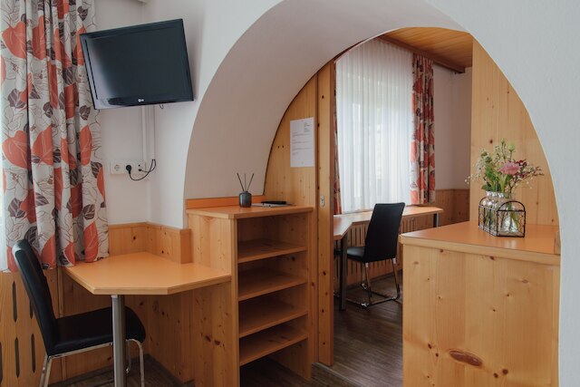 ホテル ドライ クロイツ