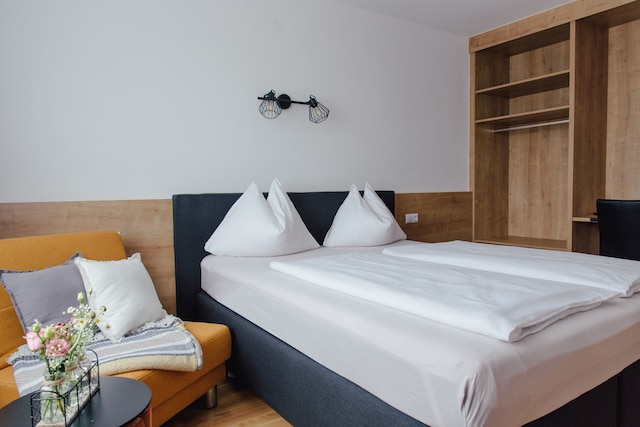 ホテル ドライ クロイツ