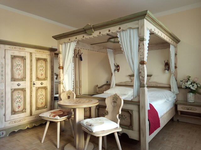 ホテル - ペンション アドラーホフ