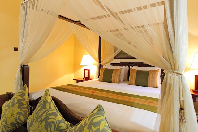 アディダルマホテルクタ