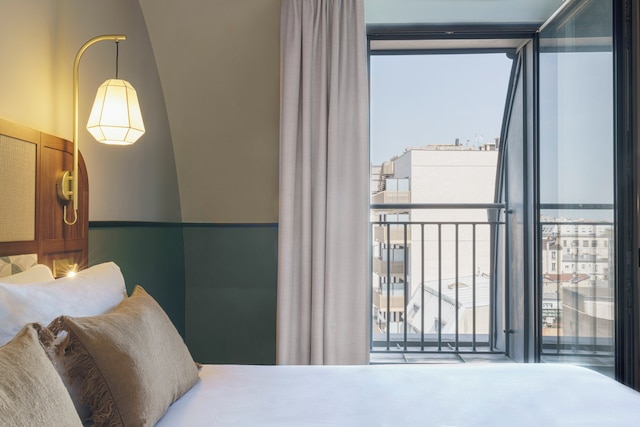 ボコ パリ – ポルト ドゥ クリシー by IHG