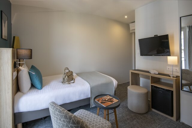 オテル ブリストル