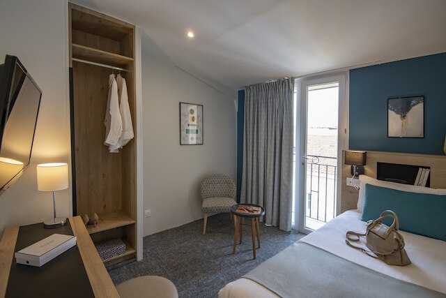 オテル ブリストル