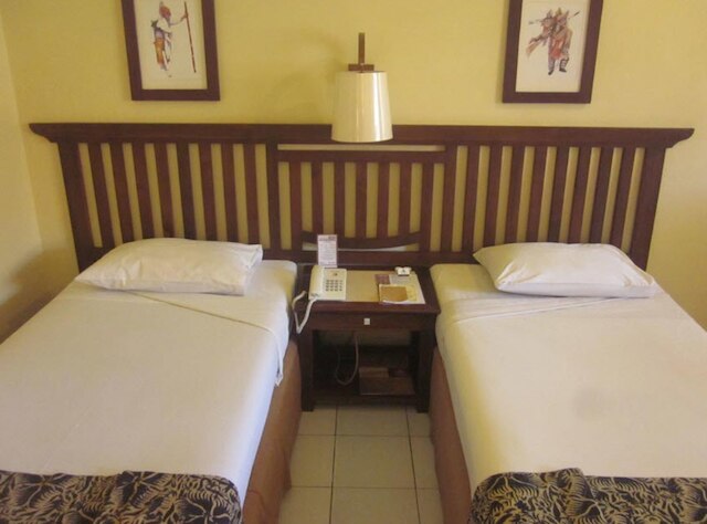 ブサキ ビーチ ホテル