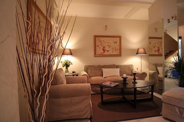 アヒヨン ホテル