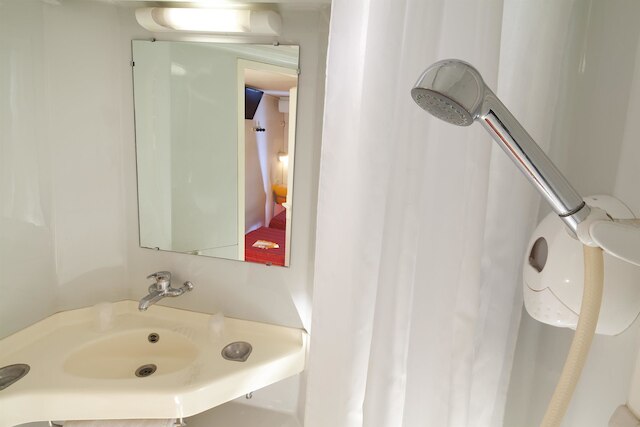 プルミエール クラッセ ル ブラン メニル