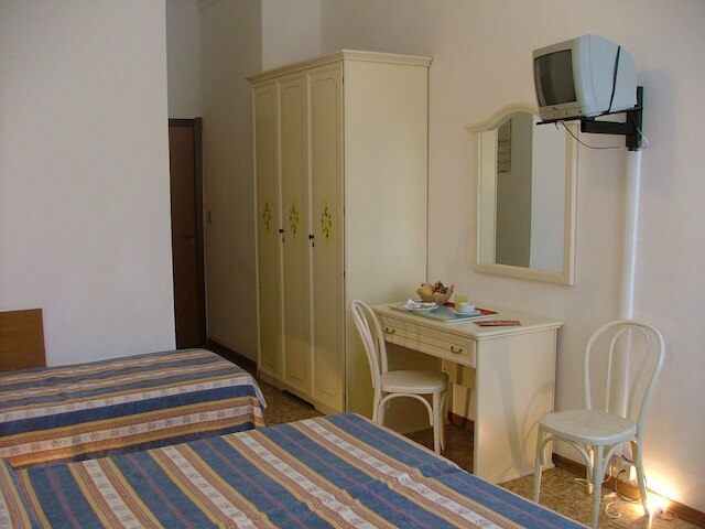 アイローネ ホテル