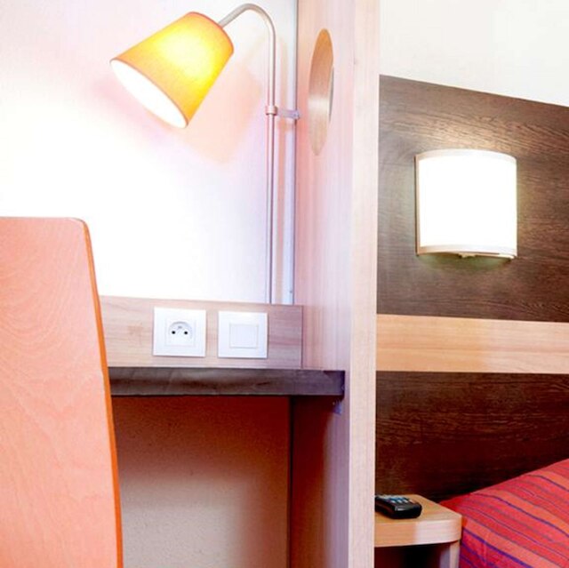 プルミエール クラッセ リール ウエスト - ロム