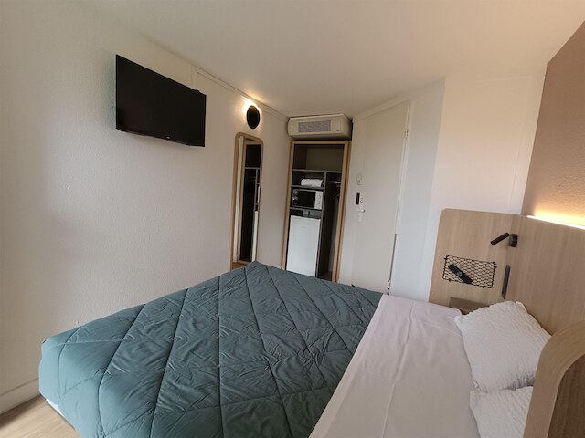 プルミエール クラッセ アヴィニョン ノール - ル ポンテ