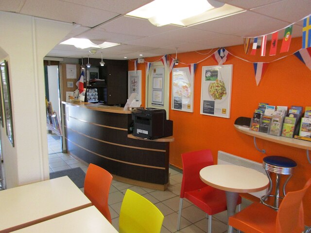 プルミエール クラッセ アヴィニョン ノール - ル ポンテ