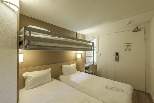 プルミエール クラッセ トゥーロン - ラ セイヌ シュル メル