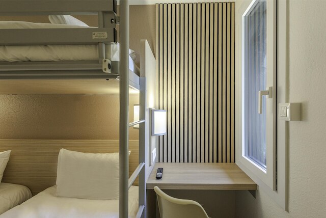 プルミエール クラッセ トゥーロン - ラ セイヌ シュル メル