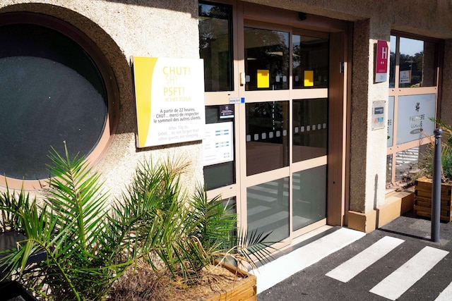 プルミエール クラッセ パリ ウエスト - ジュヌヴィリエ バルバニー