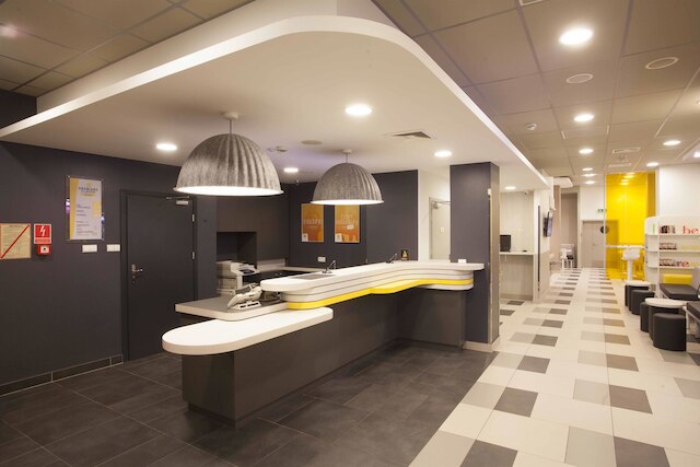 プルミエール クラス ワルシャワ セントラム