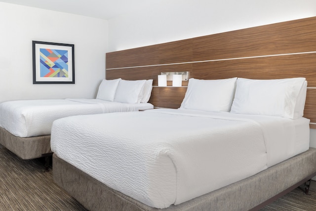 ホリデイ イン エクスプレス & スイーツ ラスベガス SW - スプリングバレー by IHG